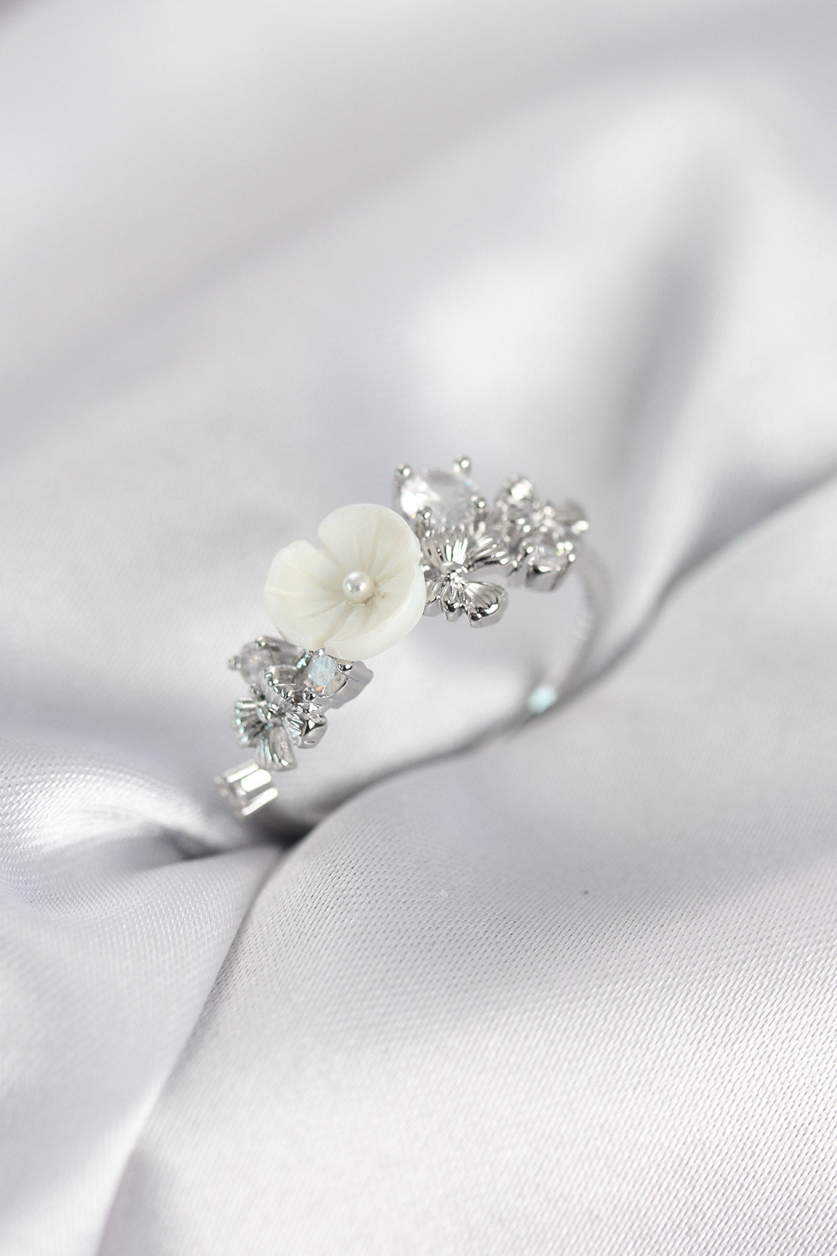 Brass Silver-Tone Flower Women's Ring with Zircon Detail