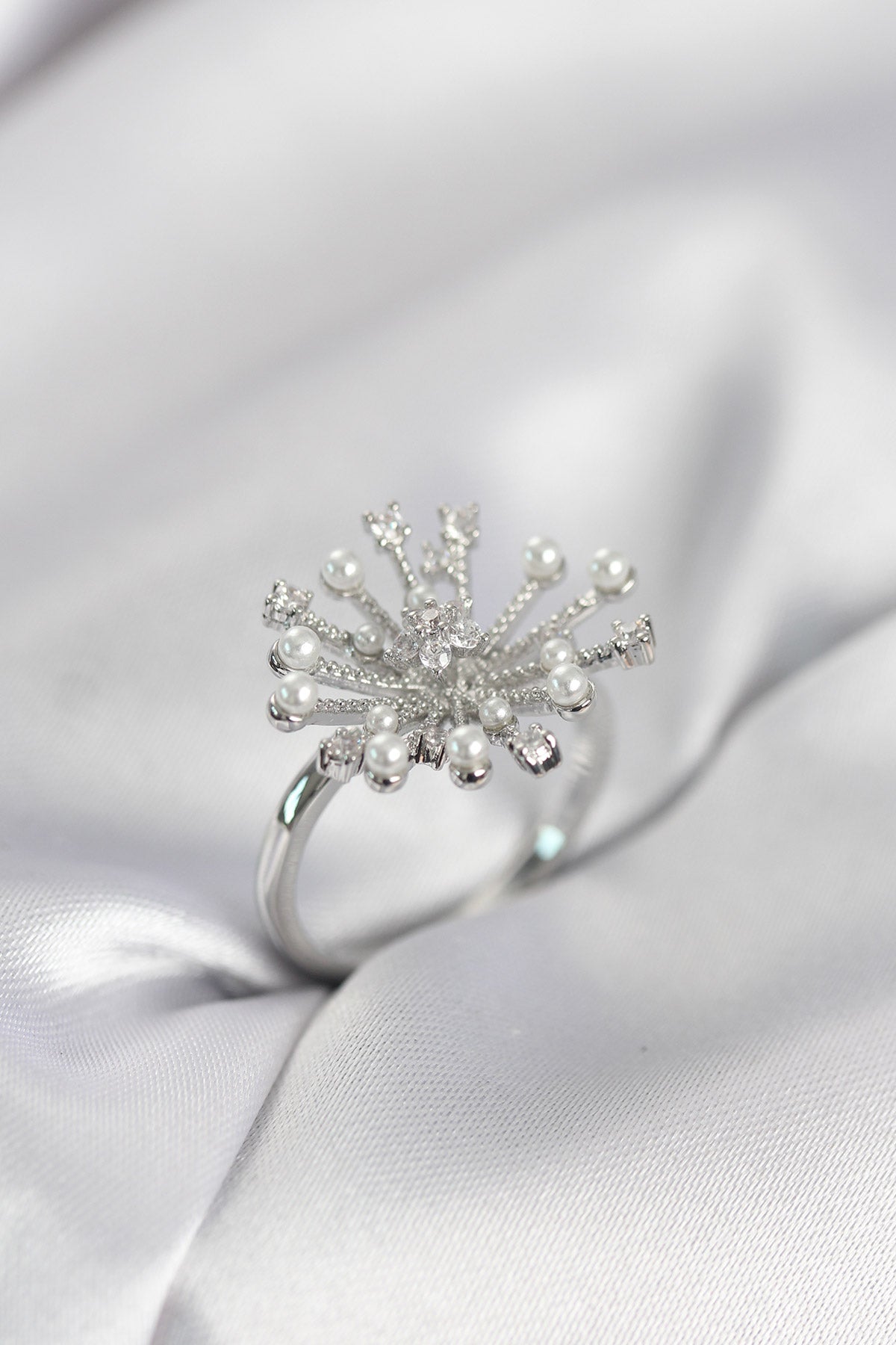 Silver-Tone Karahindiba with Zircon Detail Women's Ring