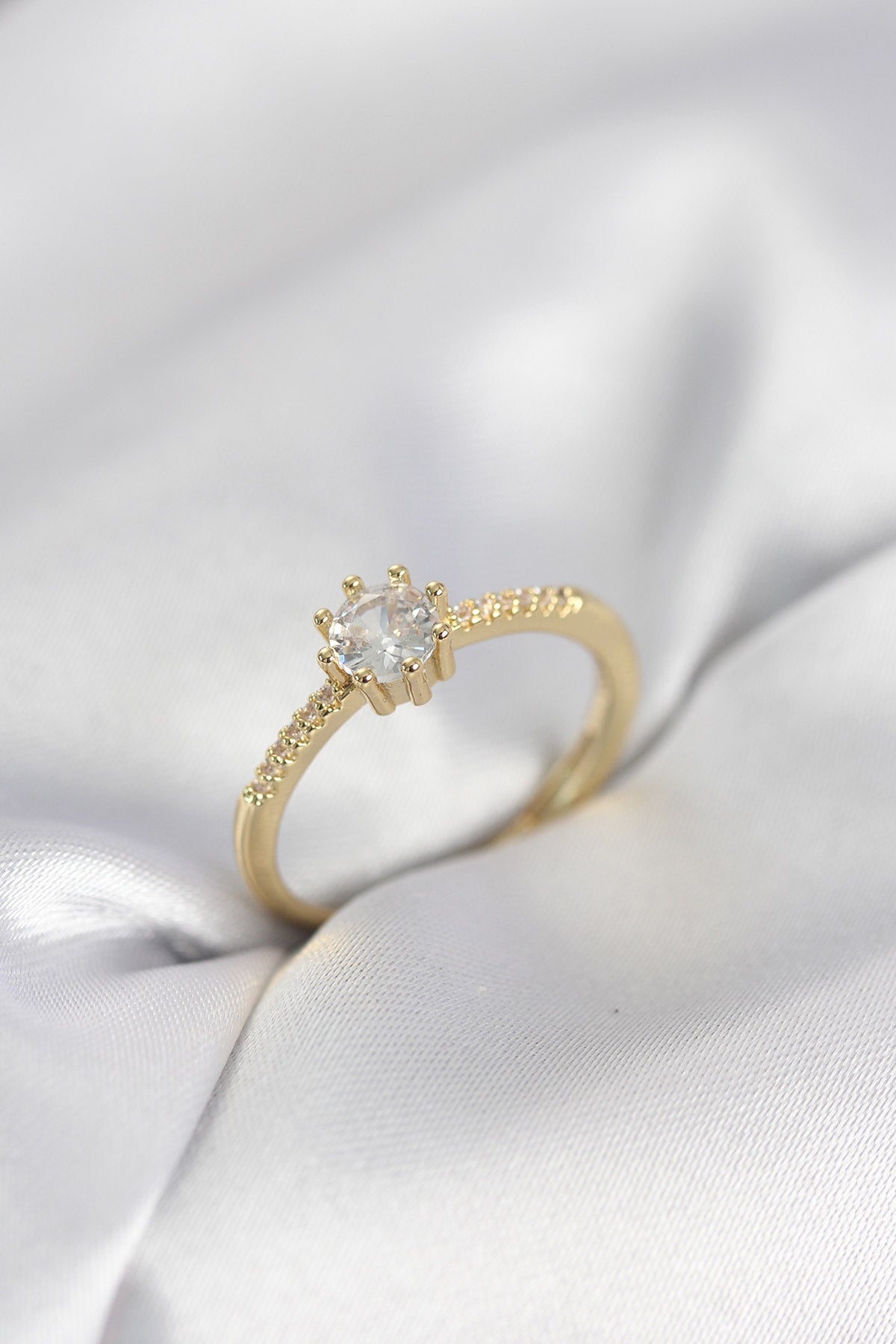 Tek Taş Gold-Tone with Zircon Detail Women's Ring