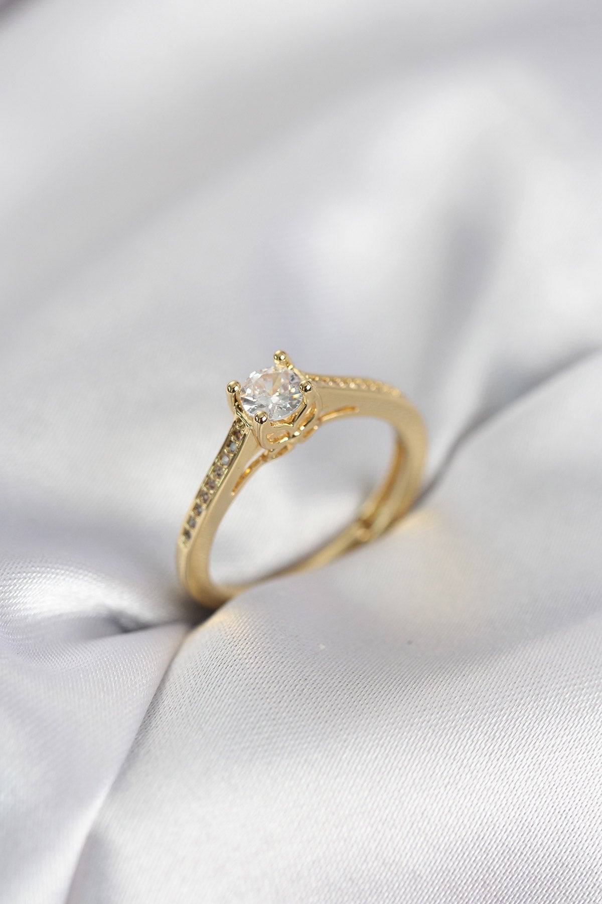 Tek Taş Gold-Tone with Zircon Detail Women's Ring
