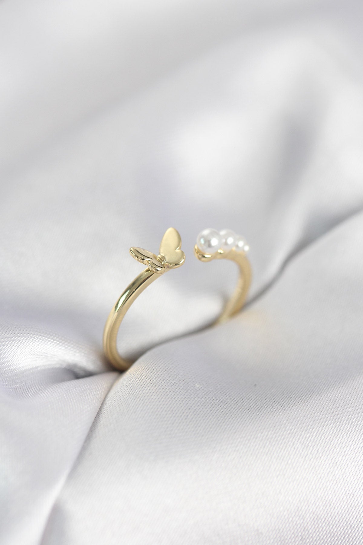 with Pearl Detail Butterfly Gold-Tone Brass Women's Ring