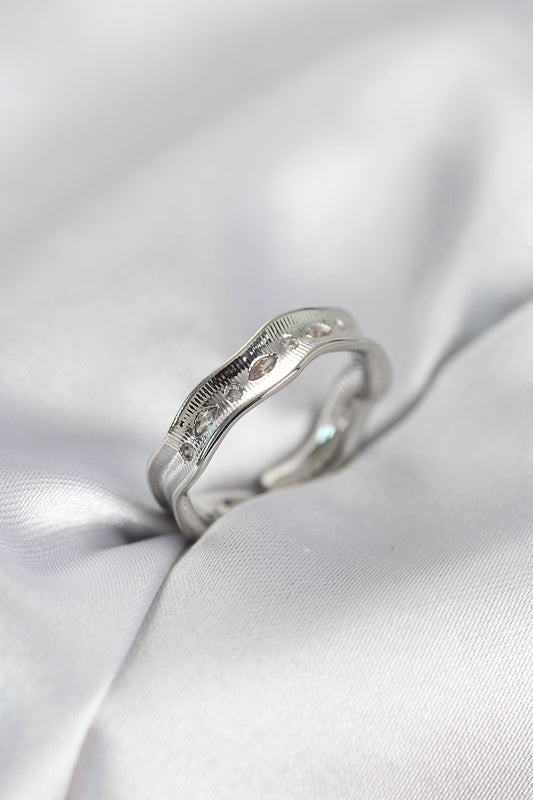 Silver-Tone Su Damlası with Zircon Detail Women's Ring