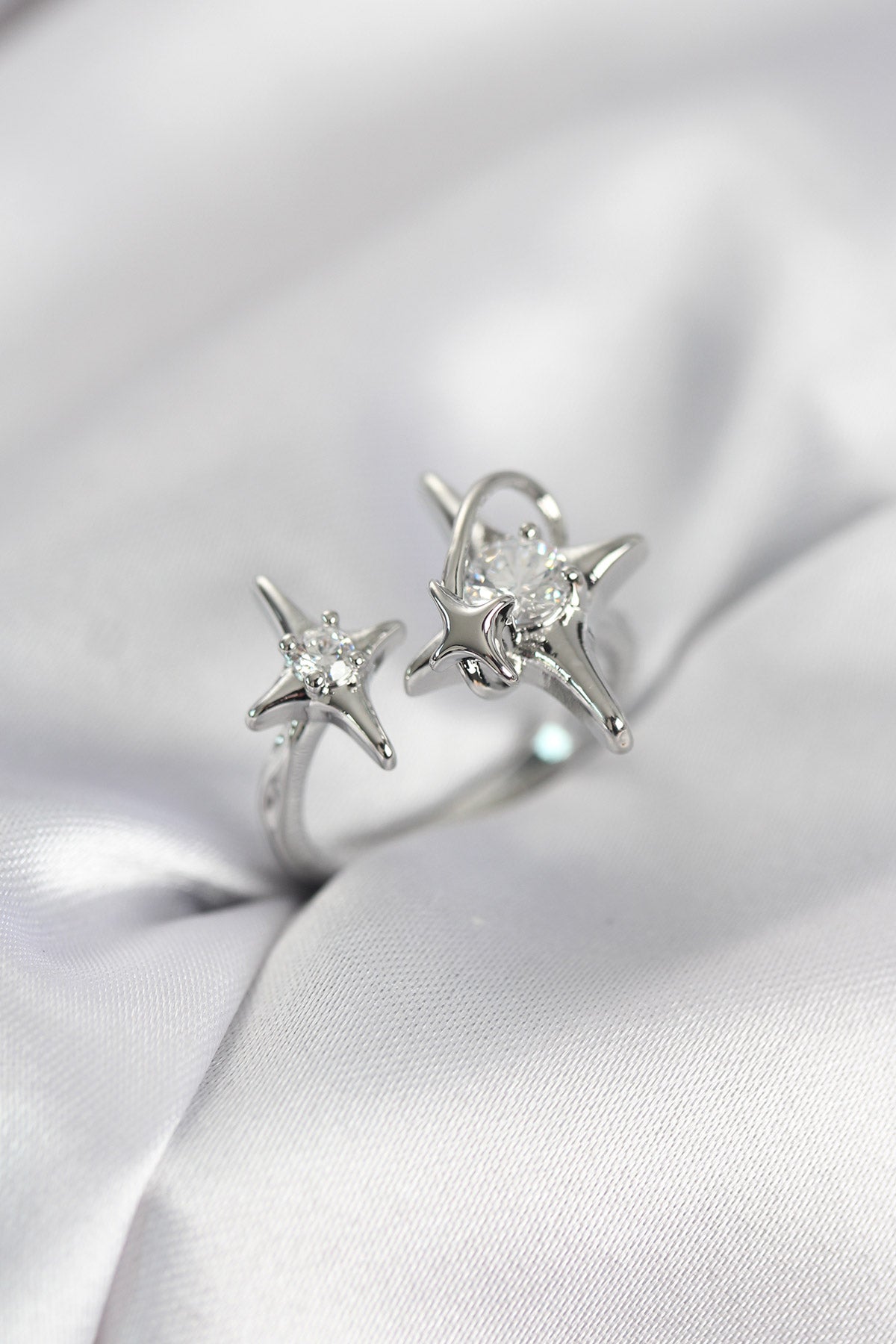 Silver-Tone Kutup Starı with Zircon Detail Women's Ring