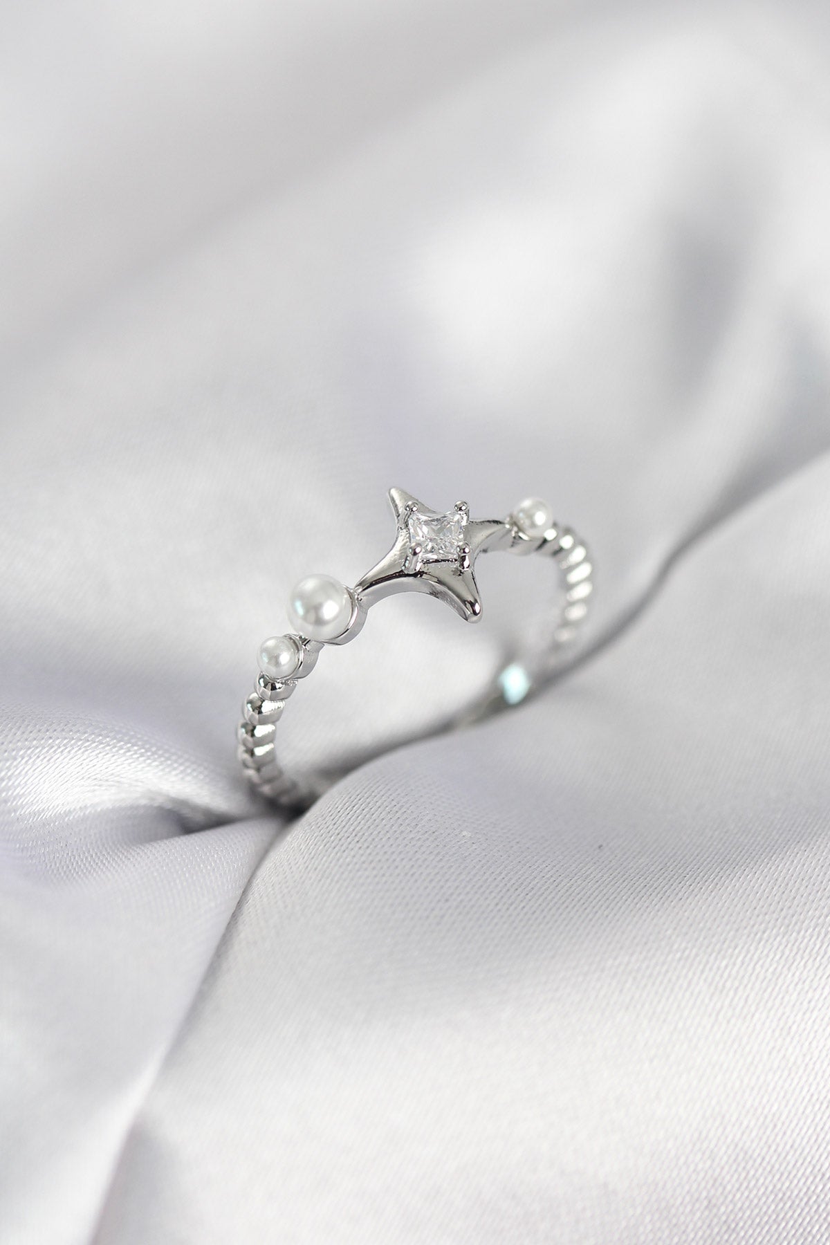 Minimalist Kutup Starı with Zircon Detail Silver-Tone Women's Ring