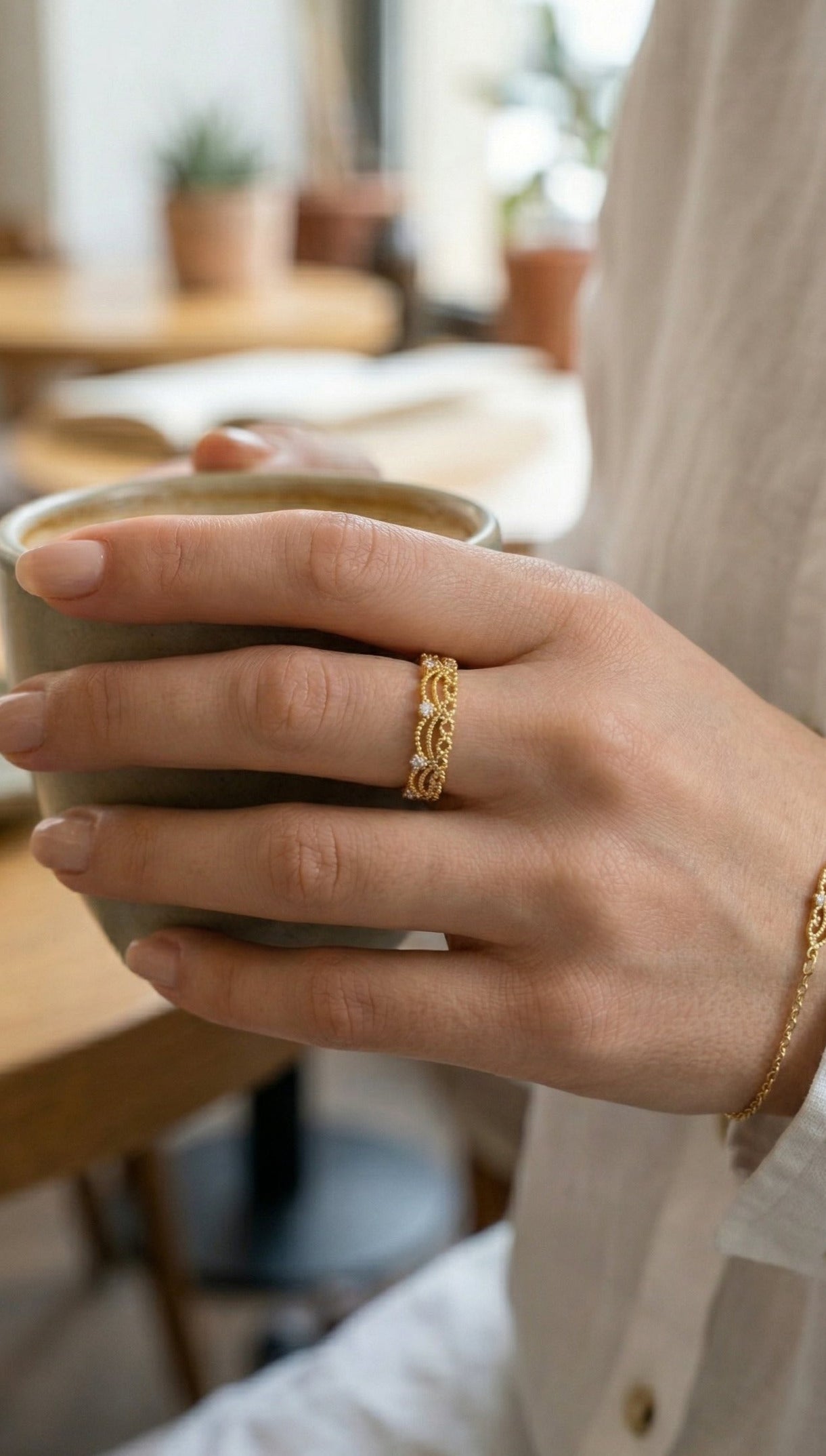 Gold-Tone Motif Pattern with Zircon Detail Women's Ring