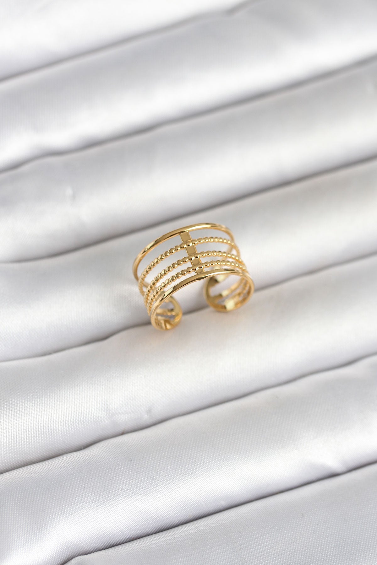 316L Stainless Steel Gold-Tone Vintage-Inspired Women's Ring
