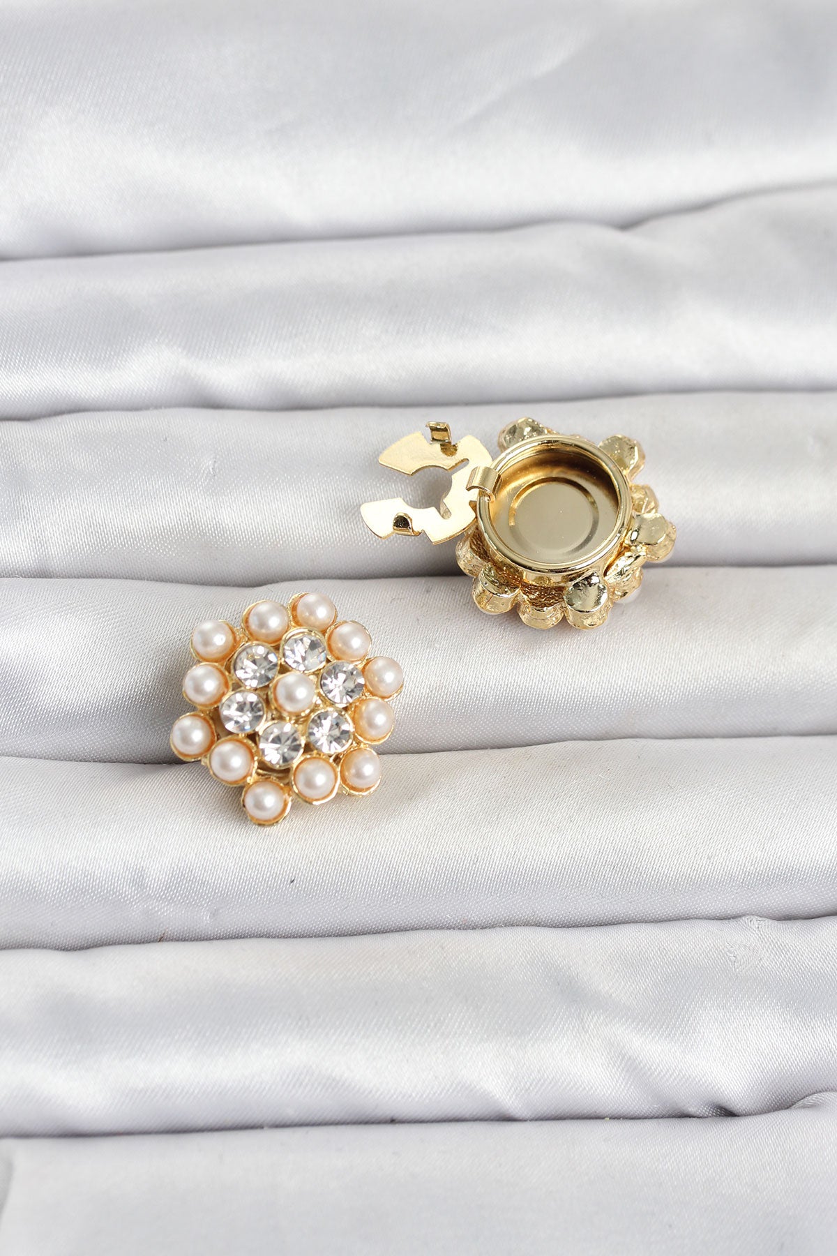 Pearl and Zircon Accent Brooch Pin