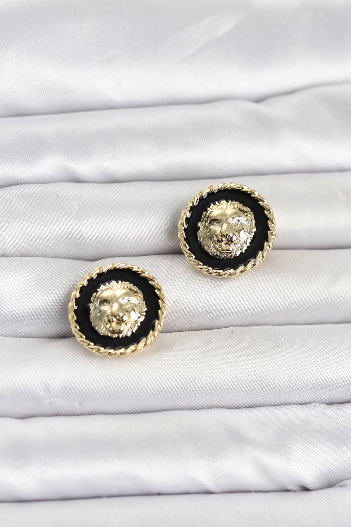 Gold-Tone Lion Brooch Pin