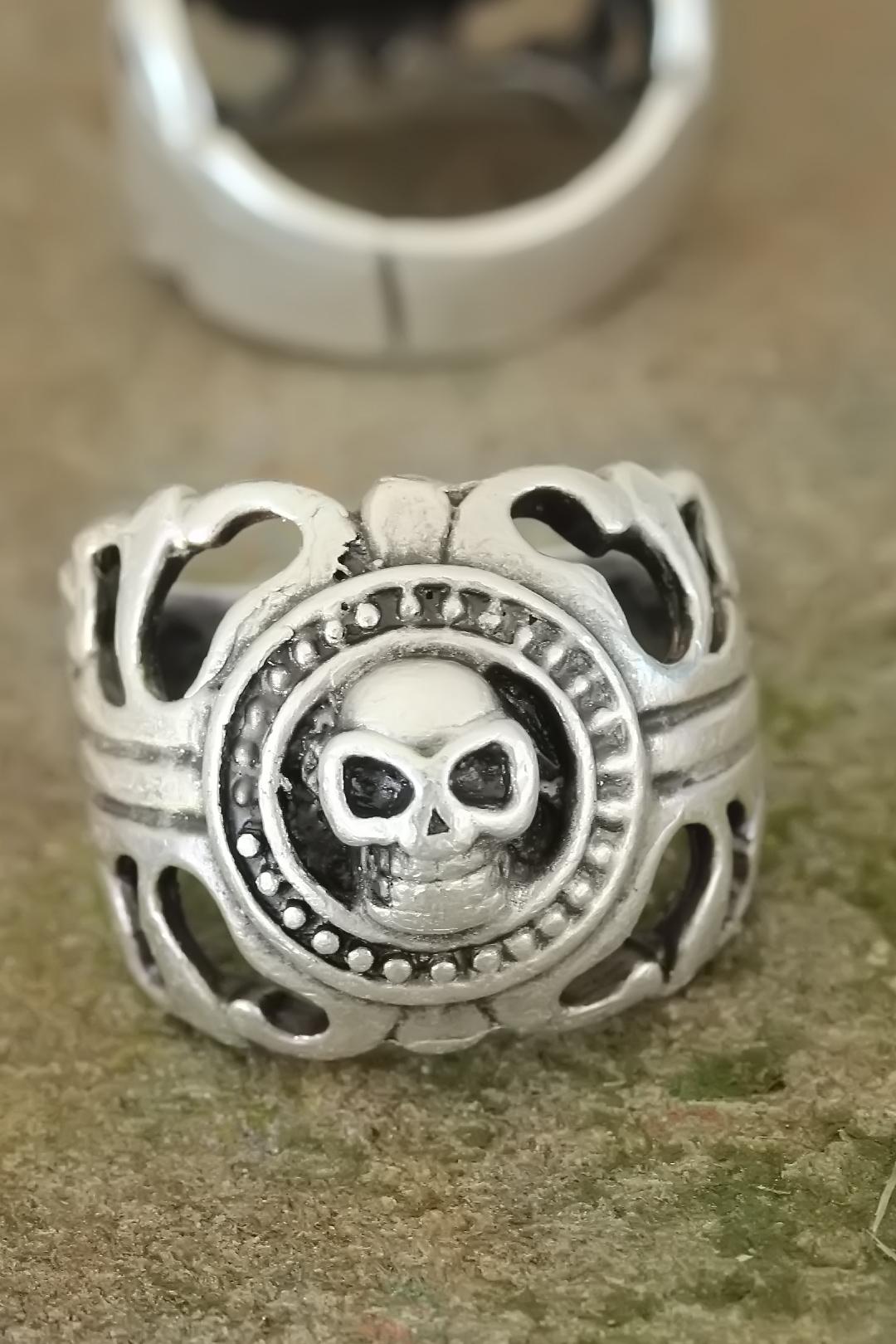 Antique Silver Color Metal Skull Design Adjustable Men's Ring